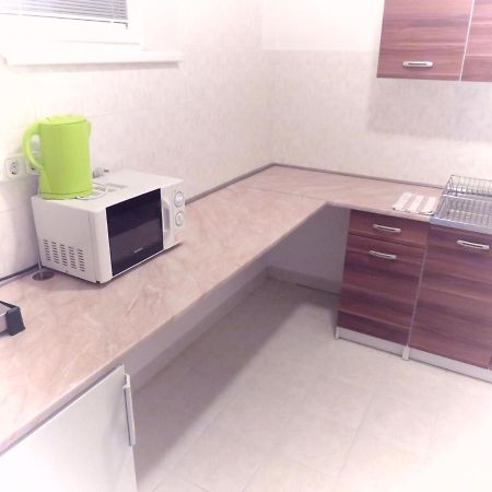 Csaladi Elmeny Apartman Es Vendeghaz Apartment ไฮจ์ดุสโซบอสโล ภายนอก รูปภาพ